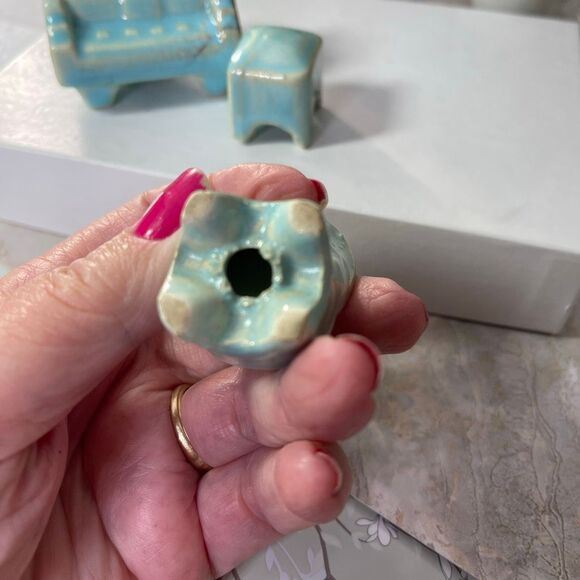 3 piece VTG Ceramic doll hose furniture..issues - Picture 6 of 14